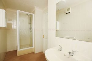 SHOWER ROOM- click for photo gallery